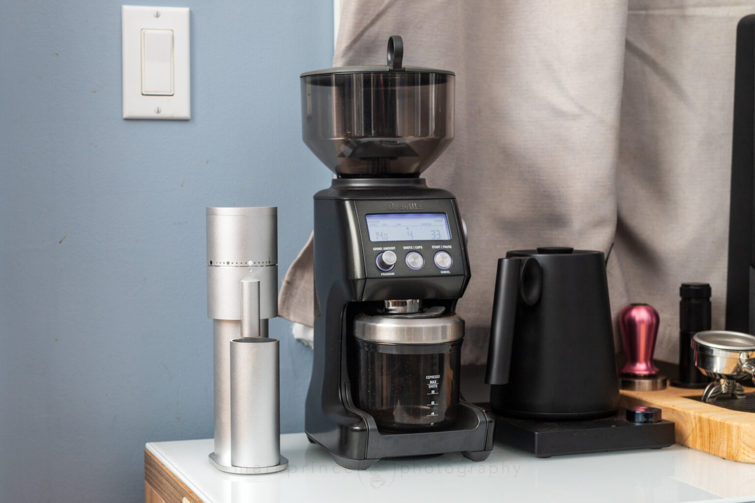 Lagom Mini next to Smart Grinder Pro