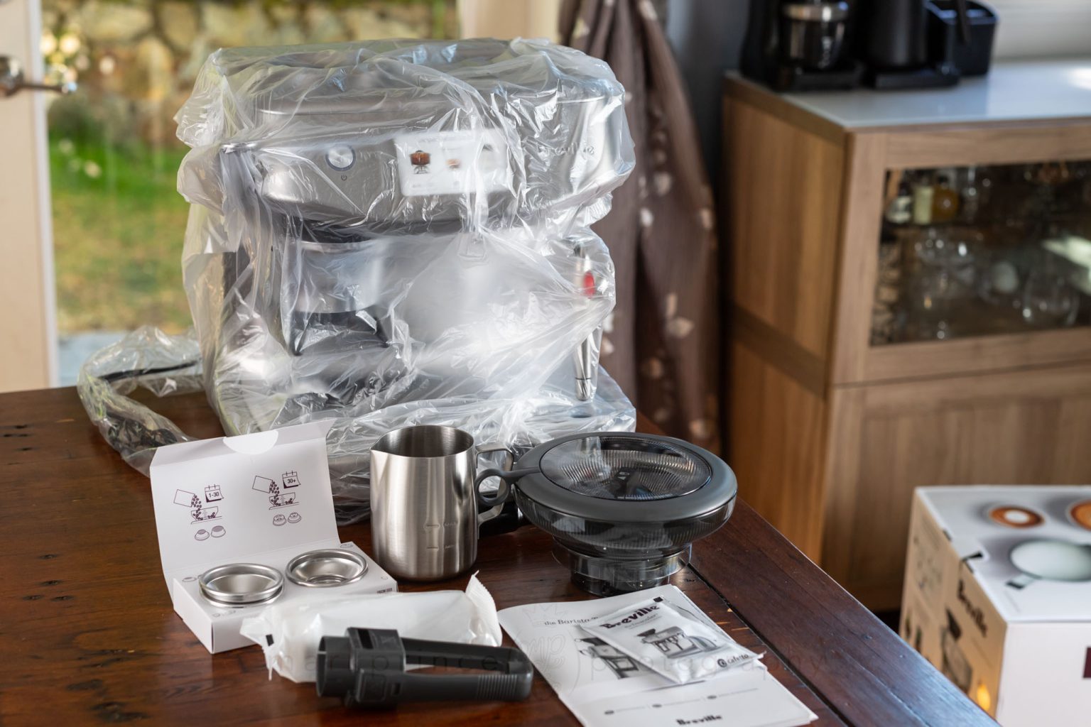 Almost there and unwrapped - all the accessories, and more plastics.